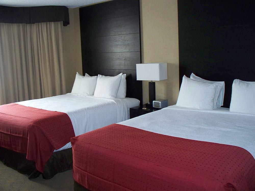 Edmonton Hotel & Convention Center Έντμοντον Δωμάτιο φωτογραφία